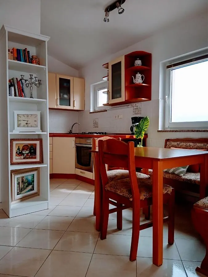 Apartmani Nikolina Razanac Croatia