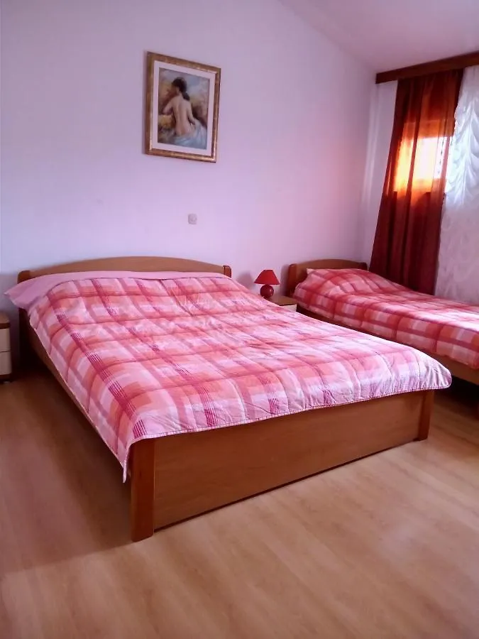 Apartment Apartmani Nikolina Razanac Croatia